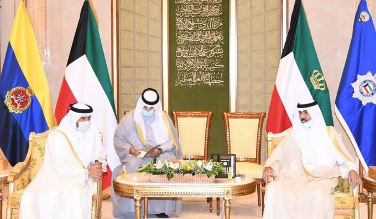 Amir of Kuwait Receives Credentials of Qatar's Ambassador